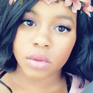 Meet your Posher, Akuwa